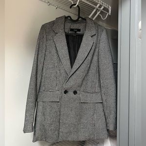 Oversized checkered blazer